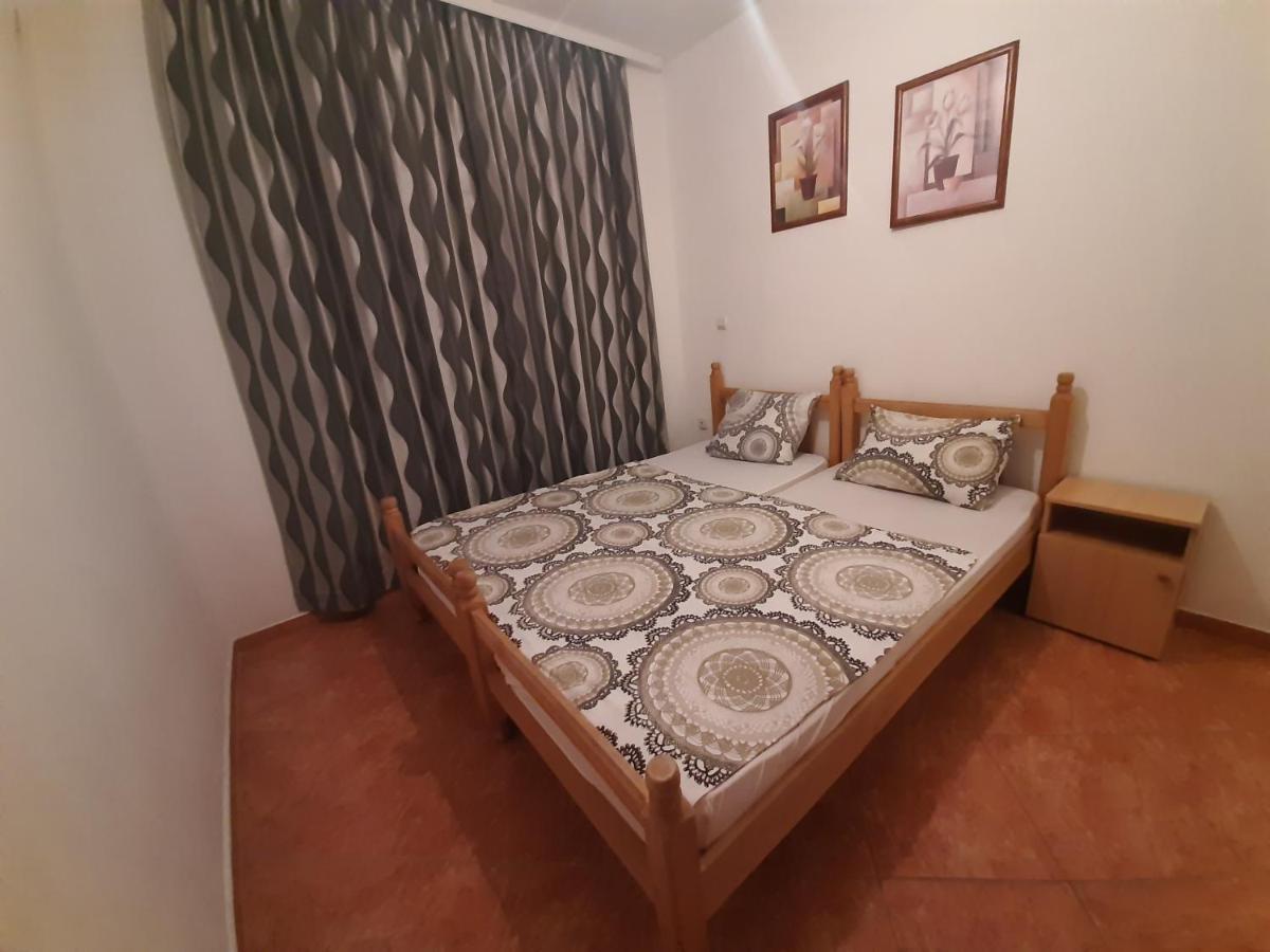 Apartments Nurkovic Dobrá Voda Zimmer foto